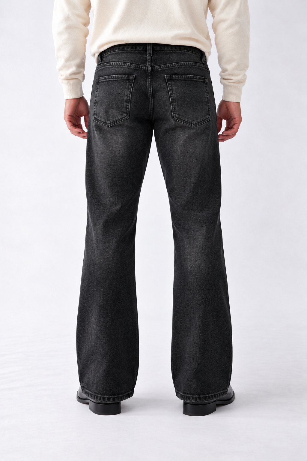 BLACK BOOTCUT DENIM
