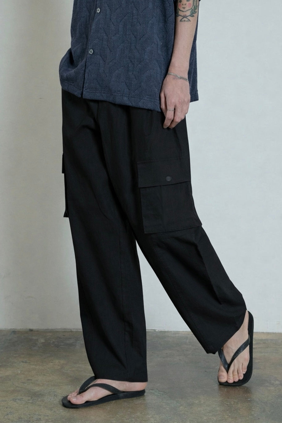 BLACK LINEN CARGO