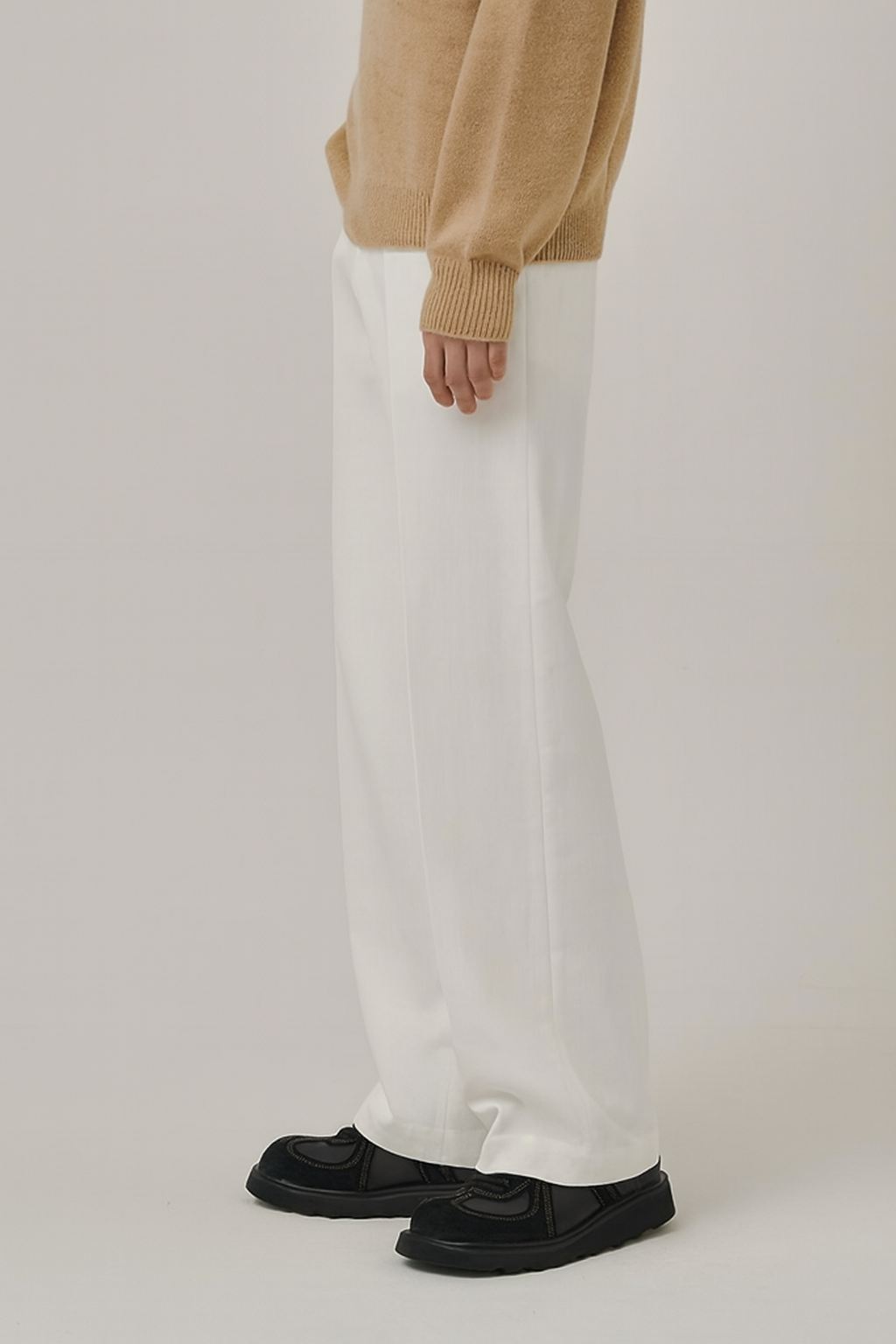 WHITE FORMAL KOREAN PANTS