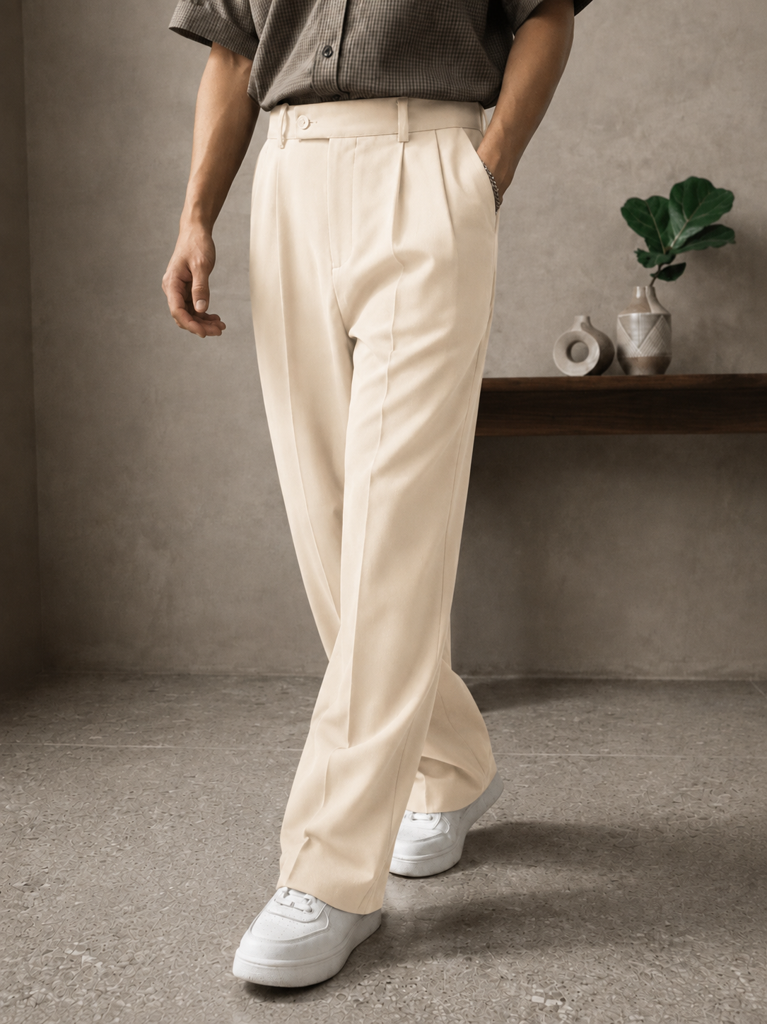 CREAM GRAVITY PANTS