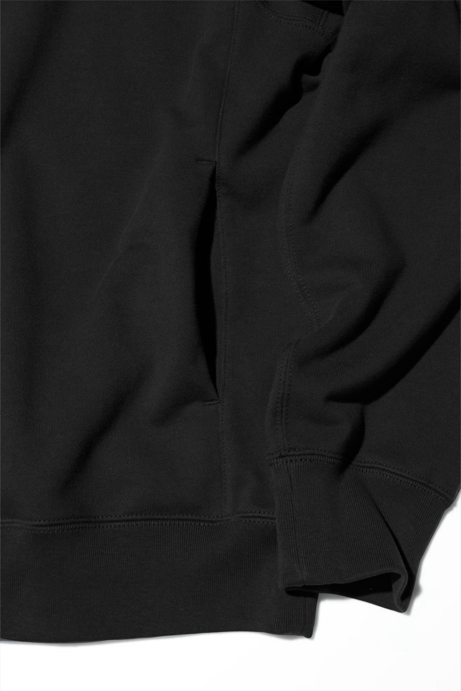 BLACK SIDER HOODIE