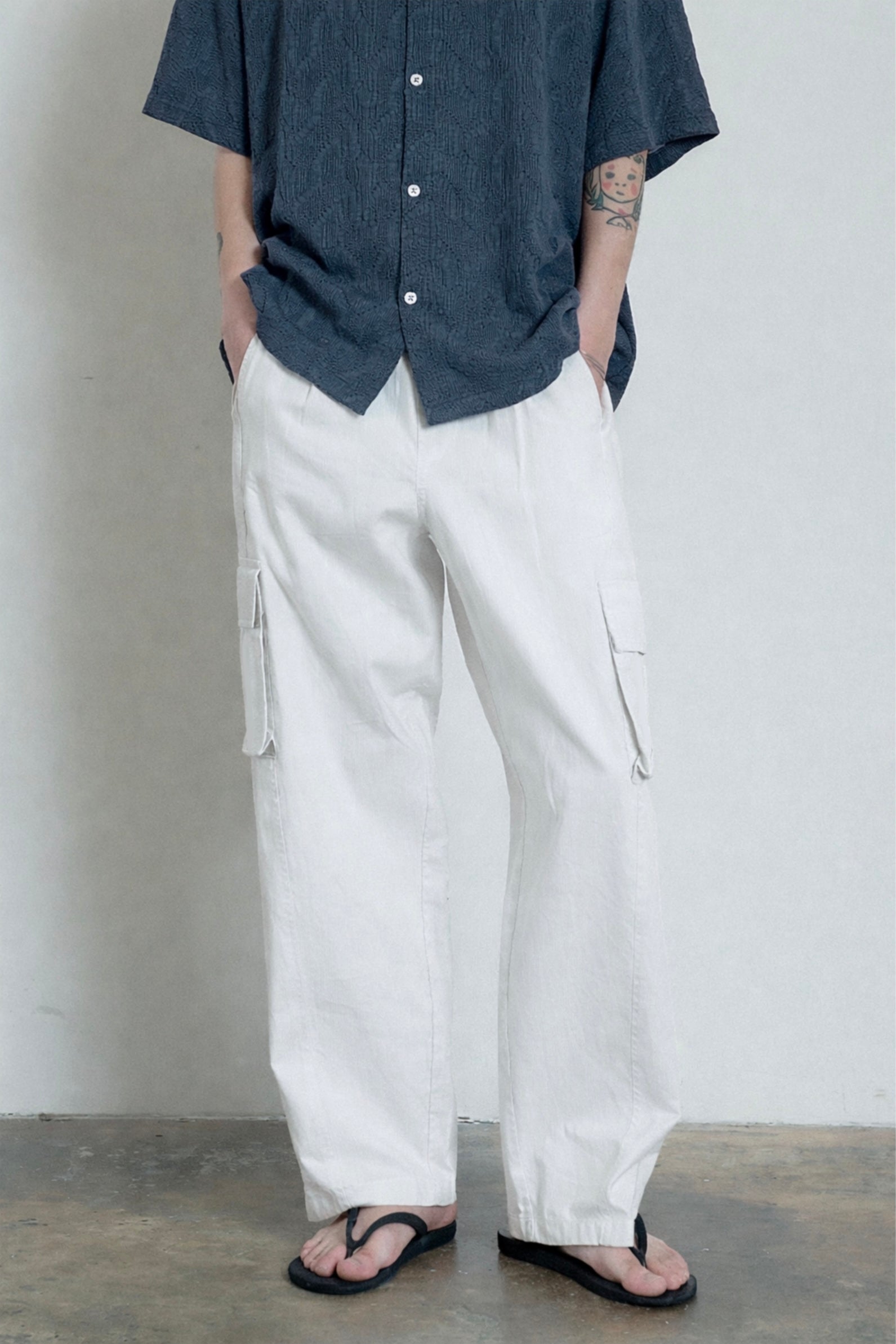 WHITE LINEN CARGO