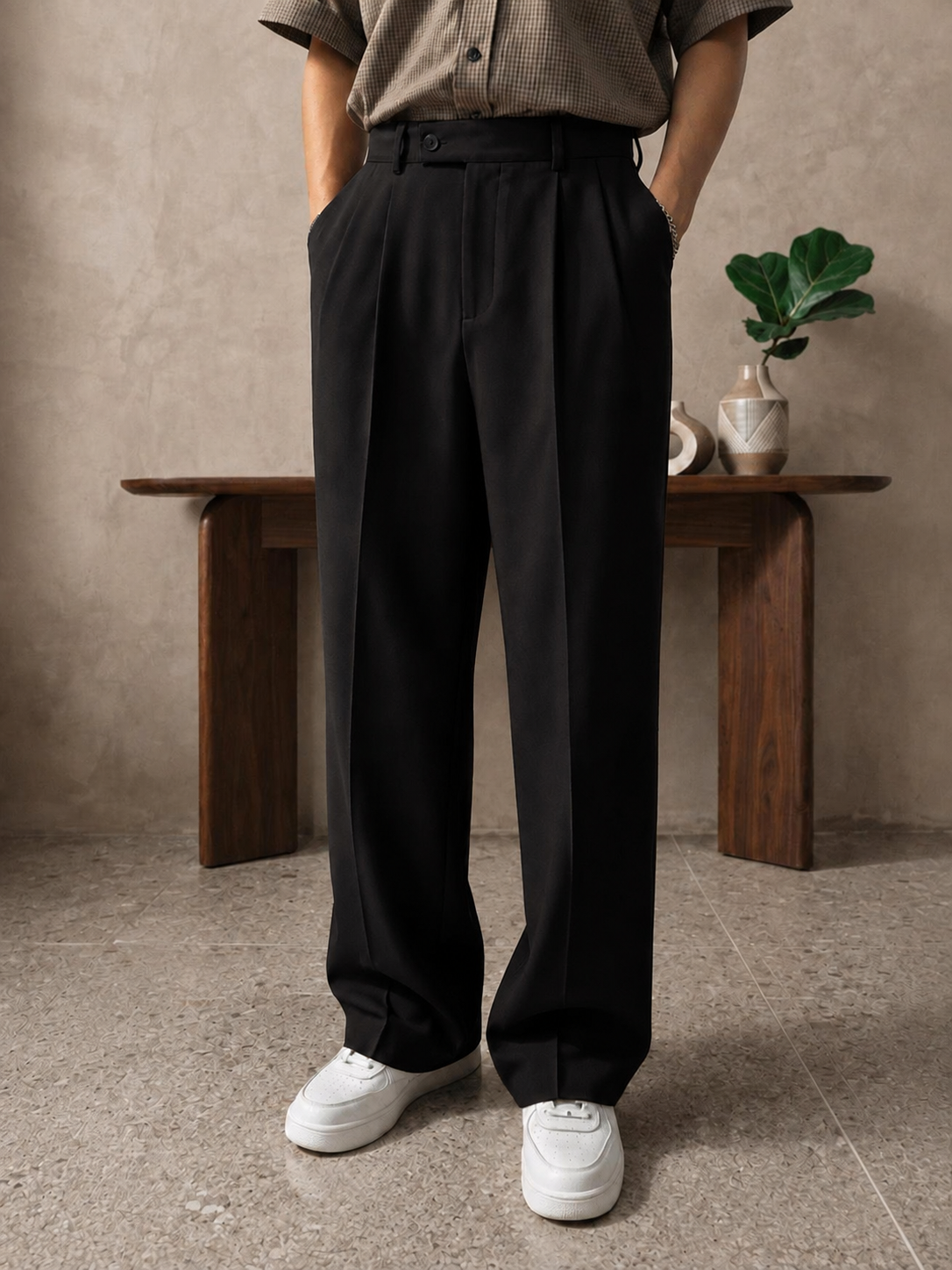 BLACK GRAVITY PANTS
