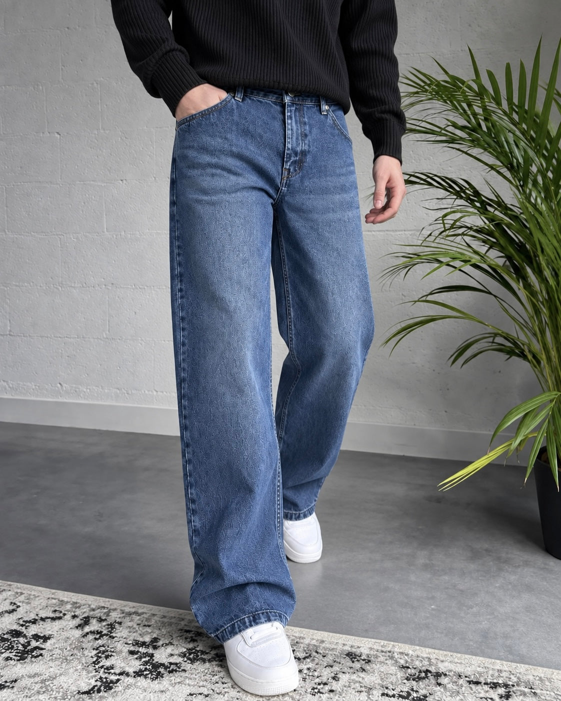 UNIVERSAL BLUE DENIM