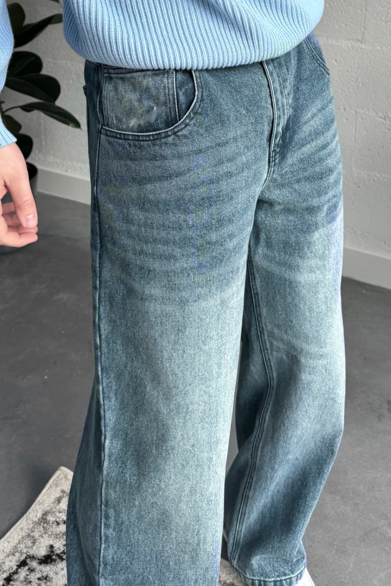 VINTAGE BLUE DENIM