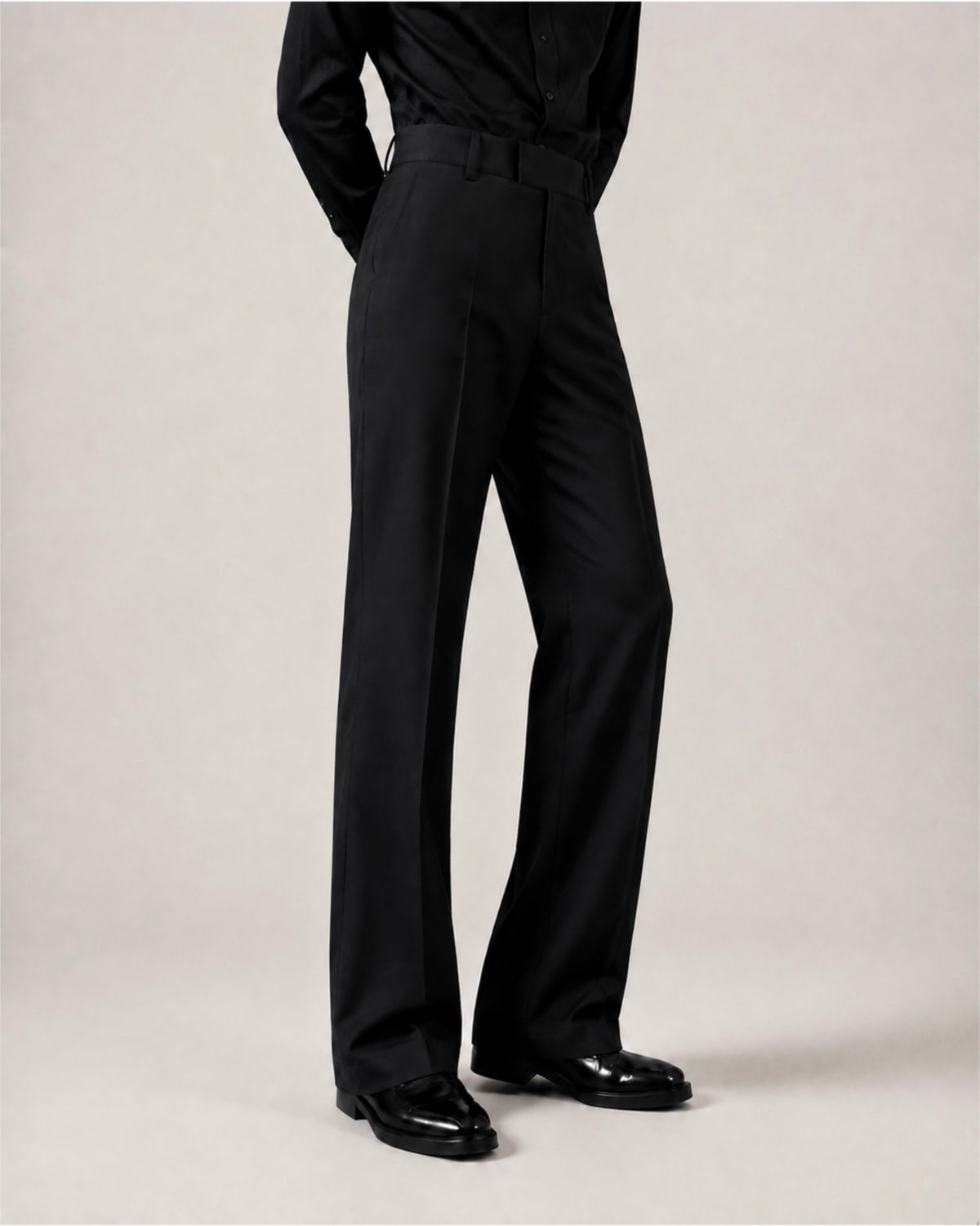 RELAXED BLACK BOOTCUT PANTS