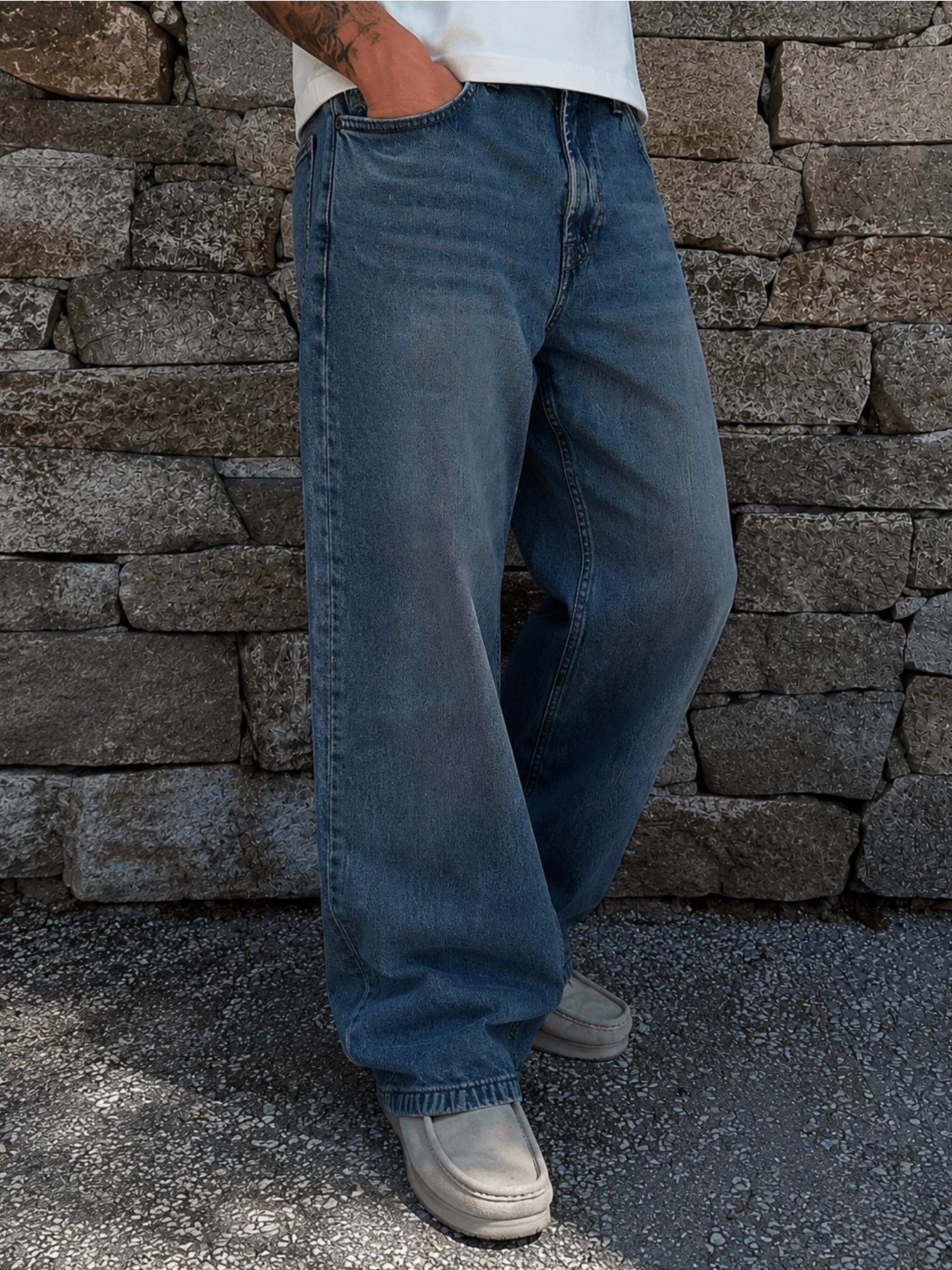 UNIVERSAL BLUE DENIM