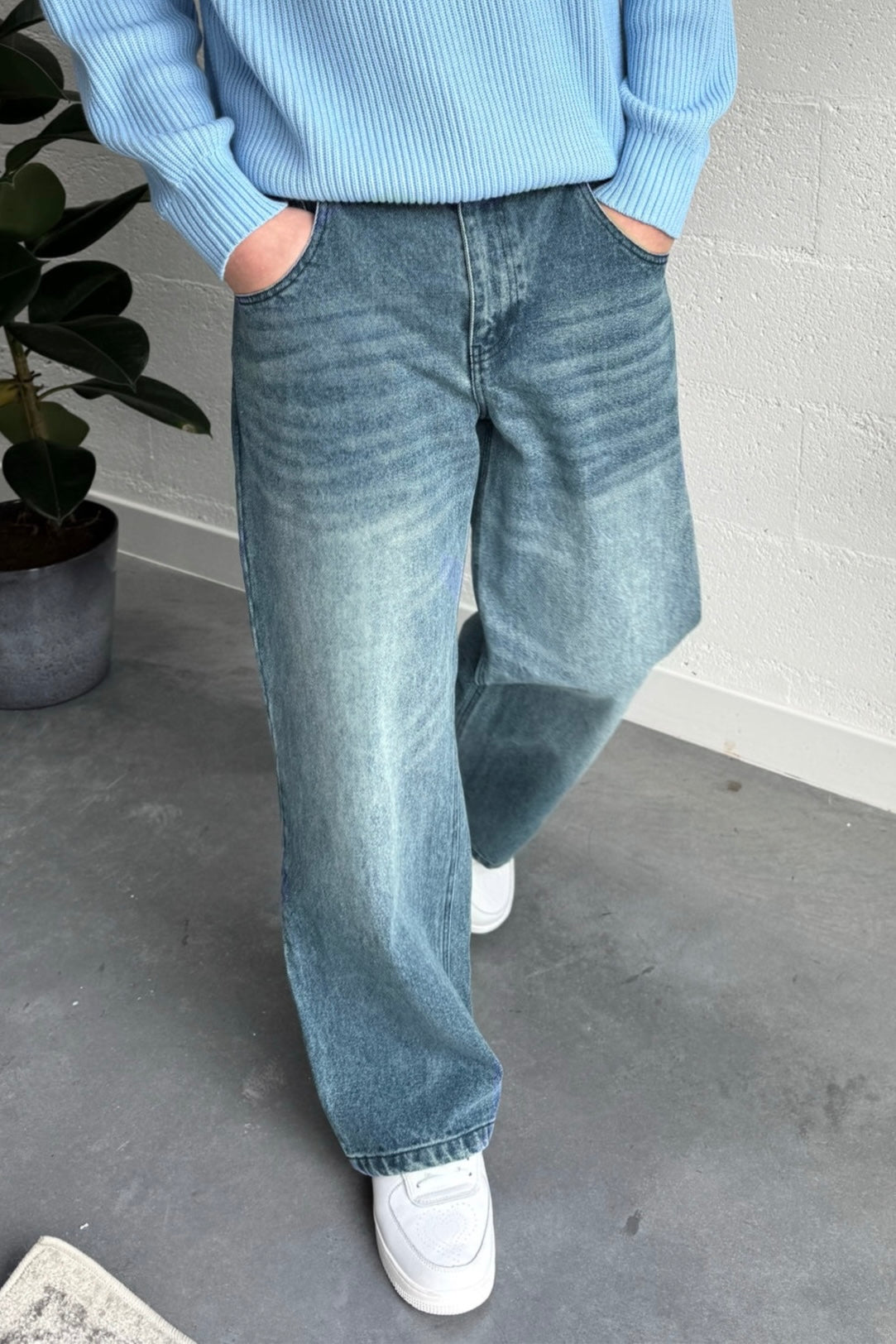 VINTAGE BLUE DENIM