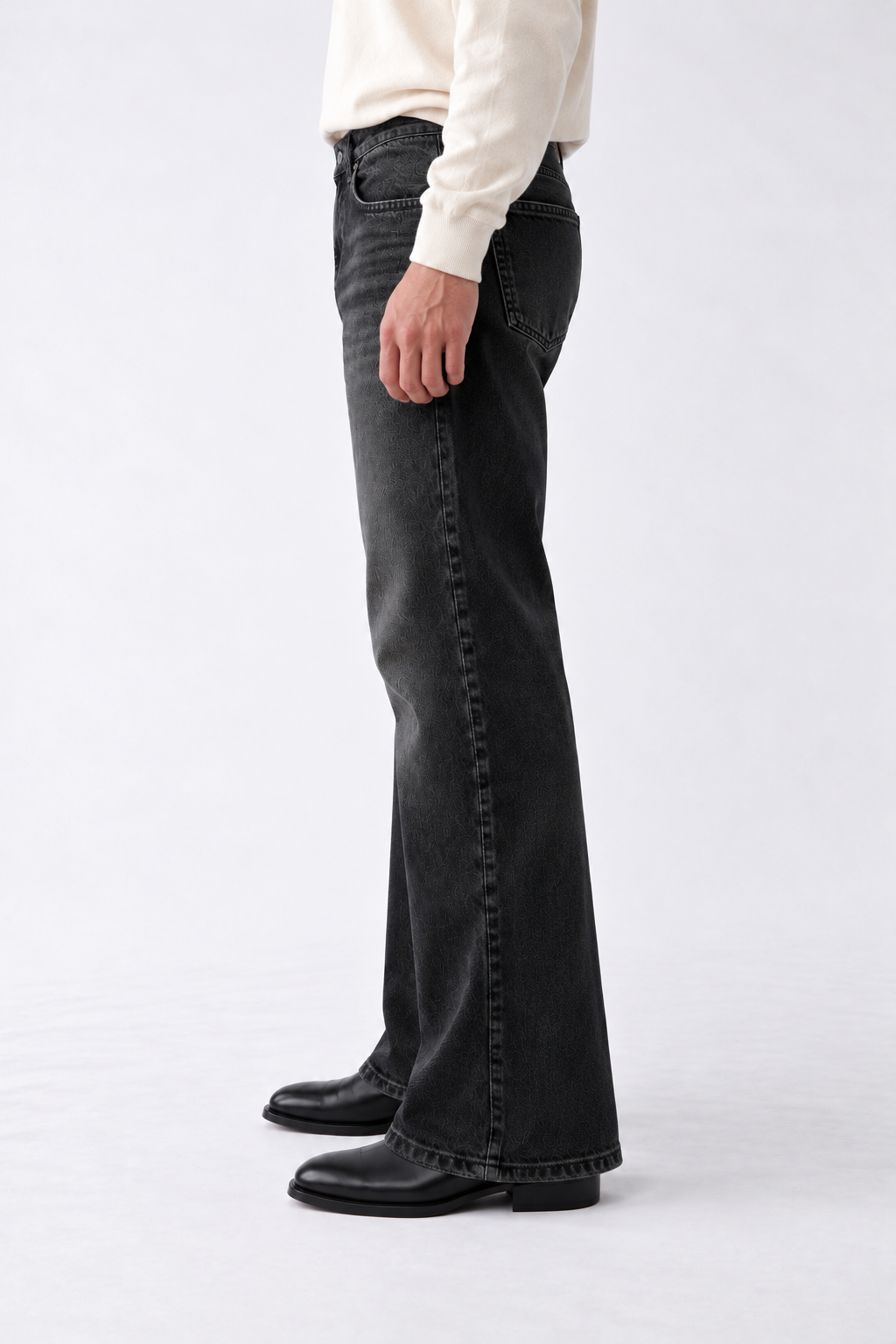 BLACK BOOTCUT DENIM