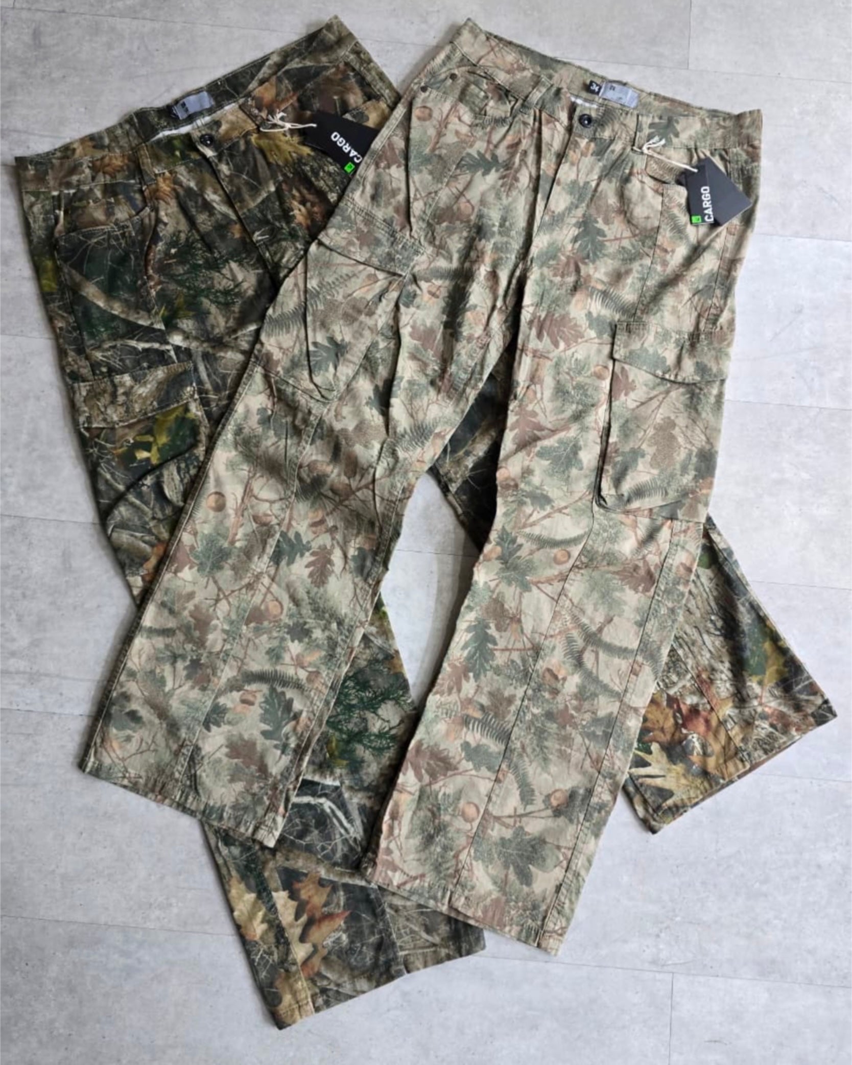 CAMOUFLAGE FLORA CARGOS