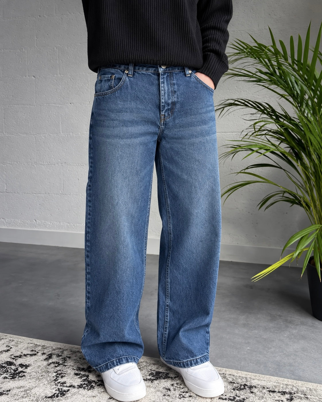 UNIVERSAL BLUE DENIM